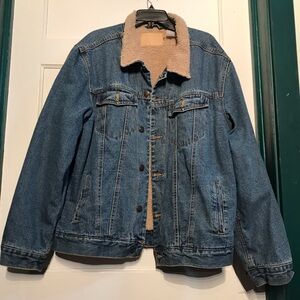 C. E. Schmidt Workwear Men's Trucker Jacket with Sherpa Lining**DISTRESSED